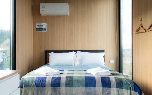 Surat Bay House | Bruce Farm Alpaca Cabin 4 by Tiny Away