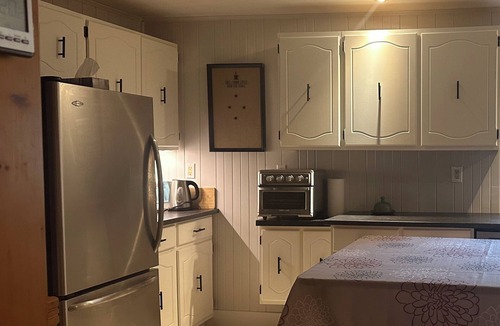 Colpoys Bay Cottage | Bruce Peninsula Forest Cottage-nHuge property with hiking trails