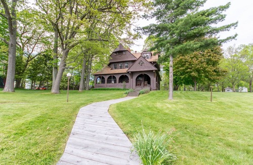 Frontenac House | Brun Arche Round Island Private Island 1000 Islands St Lawrence River Clayton NY