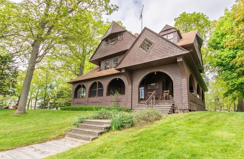 Frontenac House | Brun Arche Round Island Private Island 1000 Islands St Lawrence River Clayton NY