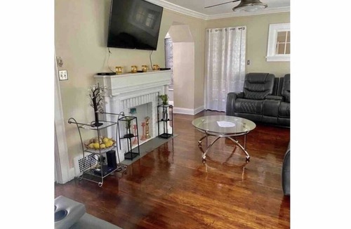 Maple Heights House | brunch house