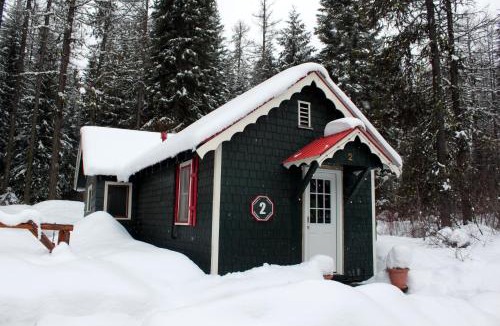 McCall Hotel | Brundage Bungalows