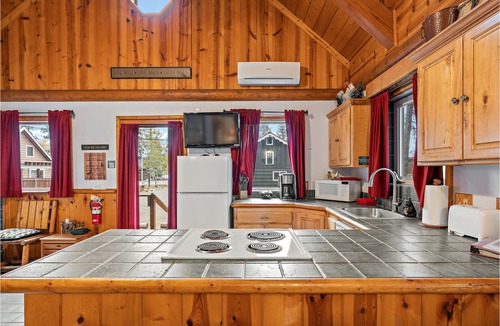 McCall Cabin | Brundage Bungalows