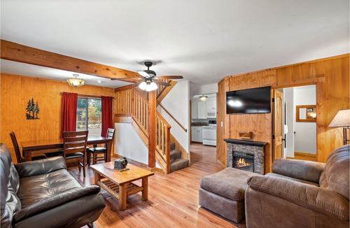 McCall Cabin | Brundage Bungalows