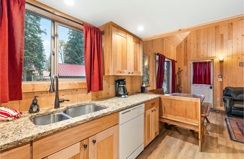 McCall Cabin | Brundage Bungalows