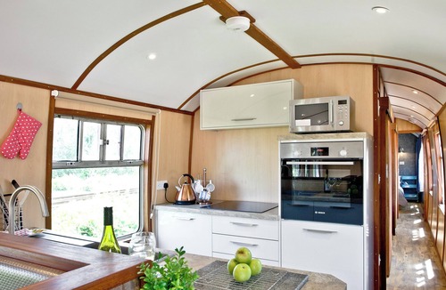 Dawlish Warren Ski Chalet | Brunel Boutique Railway Carriage 5