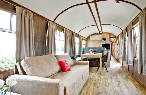 Dawlish Warren Cabin | Brunel Boutique Railway Carriage 4