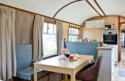 Dawlish Warren Cabin | Brunel Boutique Railway Carriage 4