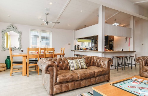 Cheddar Ski Chalet | Brunel Premier Elegance Lodge 2