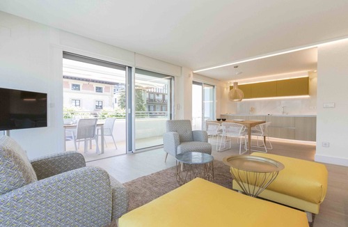 Antiguo Apartment | Brunet IV | The Rentals Collection