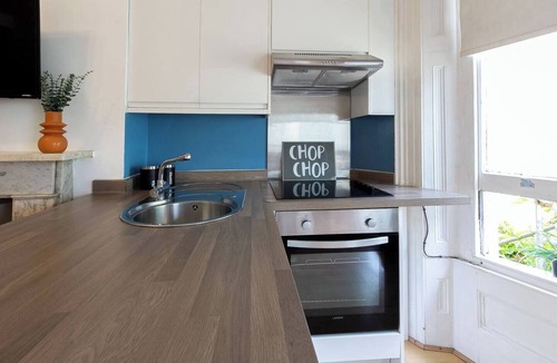 Brighton City Centre Apartment | ⭐ Brunswick Brighton REGENCY STUDIO BY THE SEA⭐