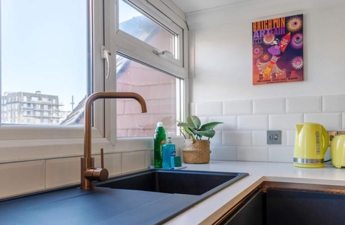 Hove Apartment | Brunswick Fab Pad | By My Getaways