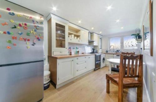 Sutton Central House | Brunswick Rooms