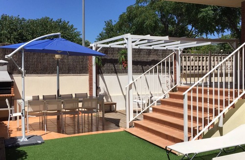 Cambrils Ski Chalet | BRUSELAS Terraced House