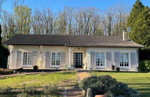 La Guiche House | Bruyère et Charmes de Bourgogne