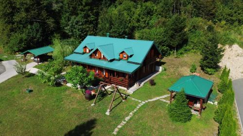 Zelin Mrzlovodicki Ski Chalet | Brvnara Moj san - Log cabin My Dream