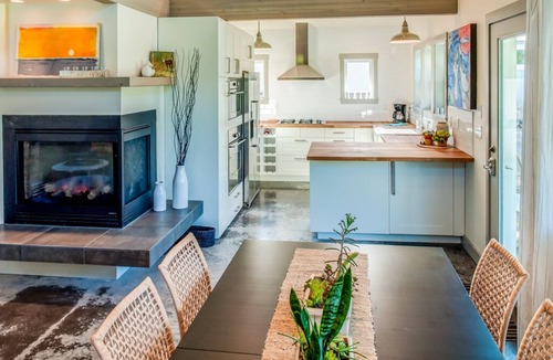 Walla Walla East House | Bryant Barn: Sleep Inside A Wine Barrel, Fire Pit, Big Yard