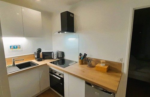 Chateauroux Apartment | Bryas 1 - rdc-wifi-1chb-cour