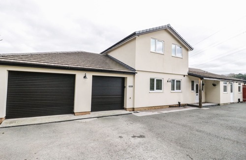 Eglwysbach Cottage | Bryn Derw Holiday Cottage