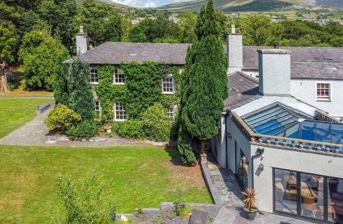 Bethesda House | Bryn Derwen