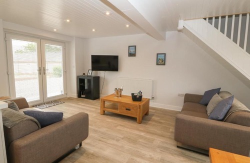 Llanfairpwllgwyngyll House | Bryn Eglwys Bach