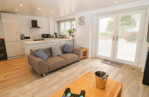 Llanfairpwllgwyngyll House | Bryn Eglwys Bach