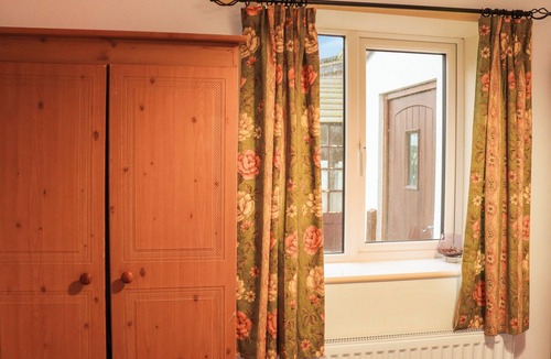 Bodorgan Cottage | Bryn Poeth - UK46079