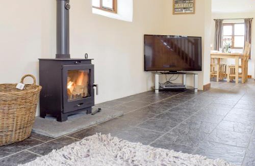 Chancery House | Bryncrwn Cottage