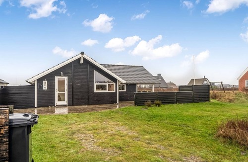 Vrist Strand House | "Bryngeir" - 100m from the sea by Interhome