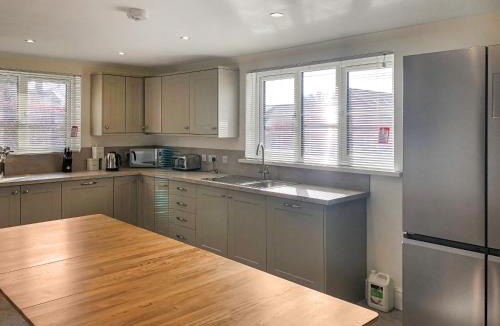 Llanfihangel Tal-y-llyn House | Brynich Villa