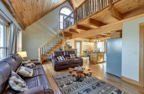 Bryson City House | Bryson City Cabin: Deck & Mountain-View Hot Tub