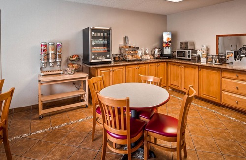 Mount Airy Hotel | Bryson Inn