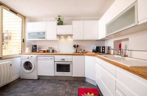 Beaune City Centre Apartment | BSH - Beaune Guigone - Parking included