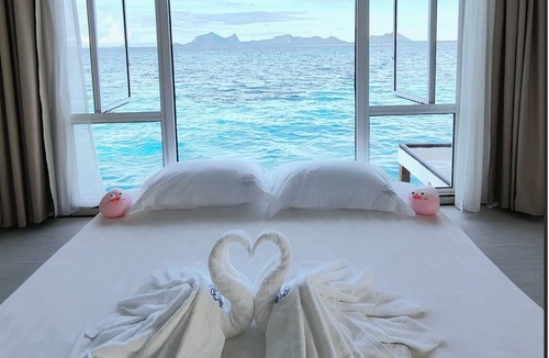 Sabah Hotel | Bubblefish water villa