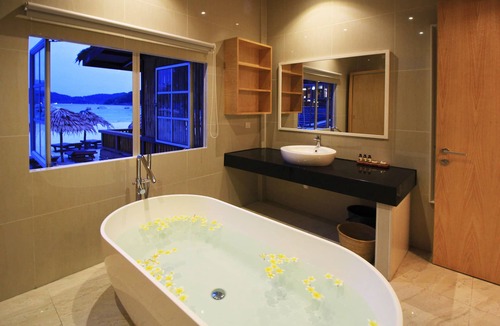 Pulau Perhentian Kecil Hotel | BuBu Long Beach Resort