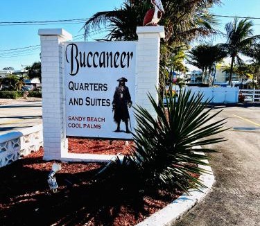 Key Colony Beach Hotel | Buccaneer Quarters and Suites