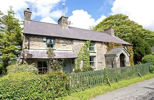 Pentraeth Cottage | Buck Cottage