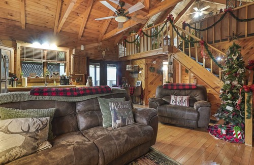 Laurelville Cabin | Buck Ridge | Hocking Hills