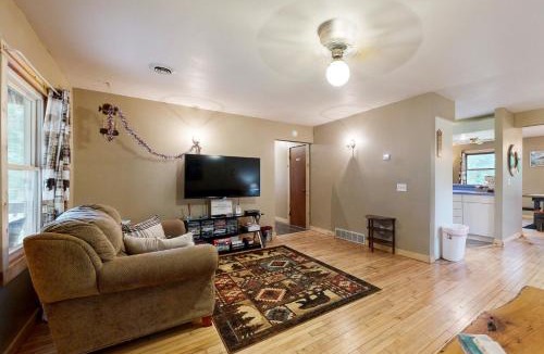 Big Bay House | Buck's Crossing