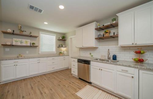 Gilmer House | Buckeye Hideaway