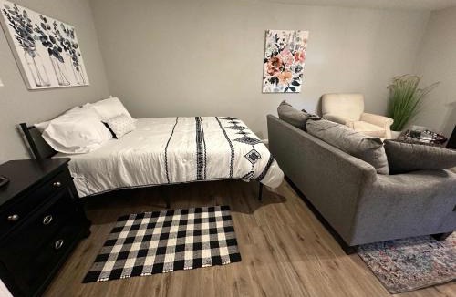 Gilmer Apartment | Buckeye Retreat