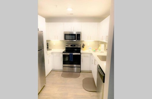 Lindbergh Apartment | Buckhead Blue - Spacious 2 bd 2ba - Private Balcony-Rooftop- S13