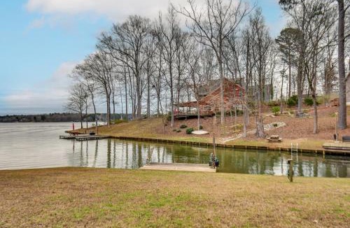 Buckhead House | Buckhead Home with On-Site Lake Oconee Access!