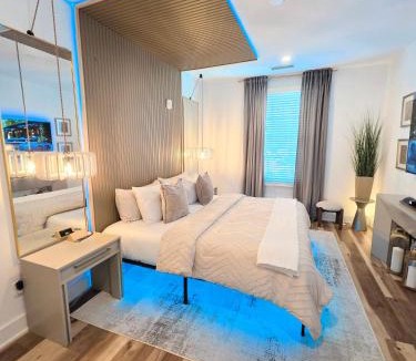 Garden Hills Apartment | Buckhead Luxury Stay with Mood Lighting and Free Parking