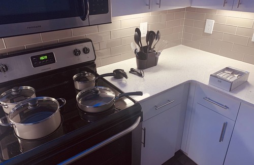 Lindbergh Condo | Buckhead Retreat