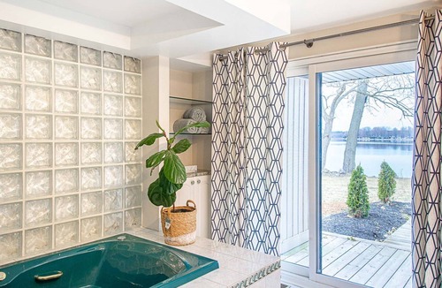 Selwyn Cottage | Buckhorn Beach Retreat