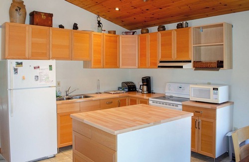 Trent Lakes Cottage | Buckhorn's Angelfire Resort - High Point