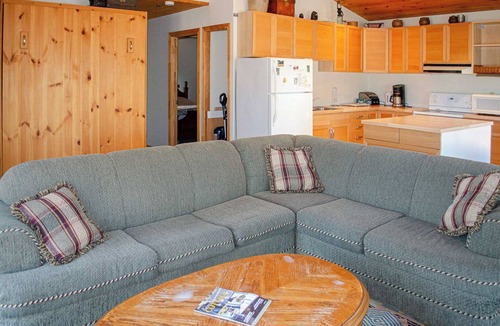 Trent Lakes Cottage | Buckhorn's Angelfire Resort - High Point
