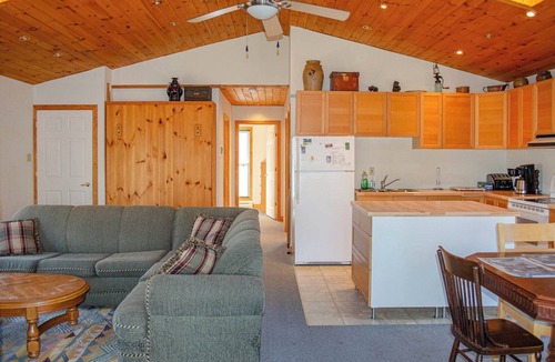 Trent Lakes Cottage | Buckhorn's Angelfire Resort - High Point