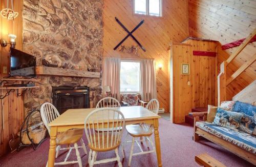 Stambaugh House | 'Buckhorn' - Slopeside Iron River Cabin w/Sauna